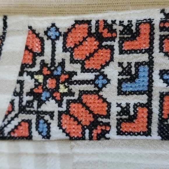 Madewell‎ women's to, beautiful cross stitch enbroidery. SIZE XXS, OVERSIZED - Picture 3 of 10